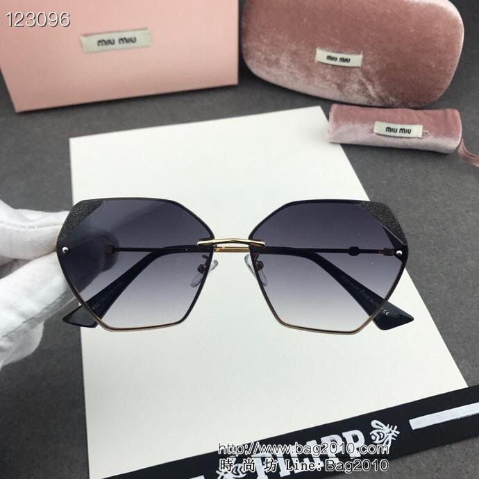 MIUMIU繆繆 2019新款墨鏡 時尚高雅墨鏡 女士太陽鏡  lly1439